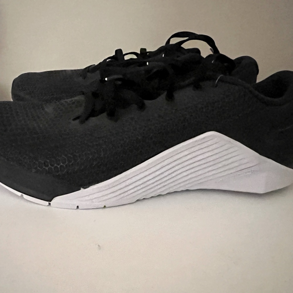 Nike Met on 5